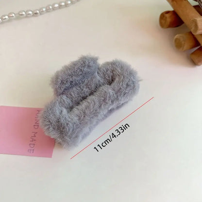 Cute Square Plush Hair Claw Ponytail Holder Korean Style Hair Clip Grab Clip Hair Accessories Large Shark Clip Streetwear